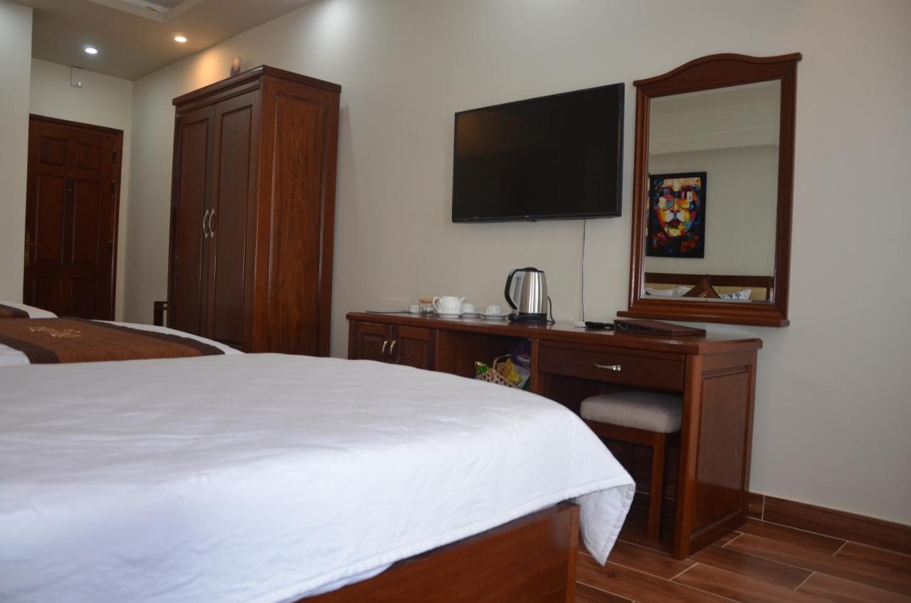 Hào Hoa Hotel Kon Tum Esterno foto